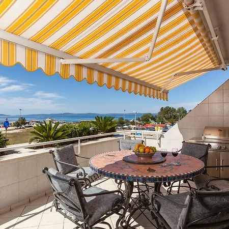 Apartment Cro Jet Set On The